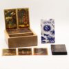 Caixa de madeira para tarot com dois compartimentos separados e suporte para exibição de cartas em posição vertical