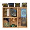 Caixa de madeira pintada de preto para tarot com quatro compartimentos e suporte para exibição de cartas